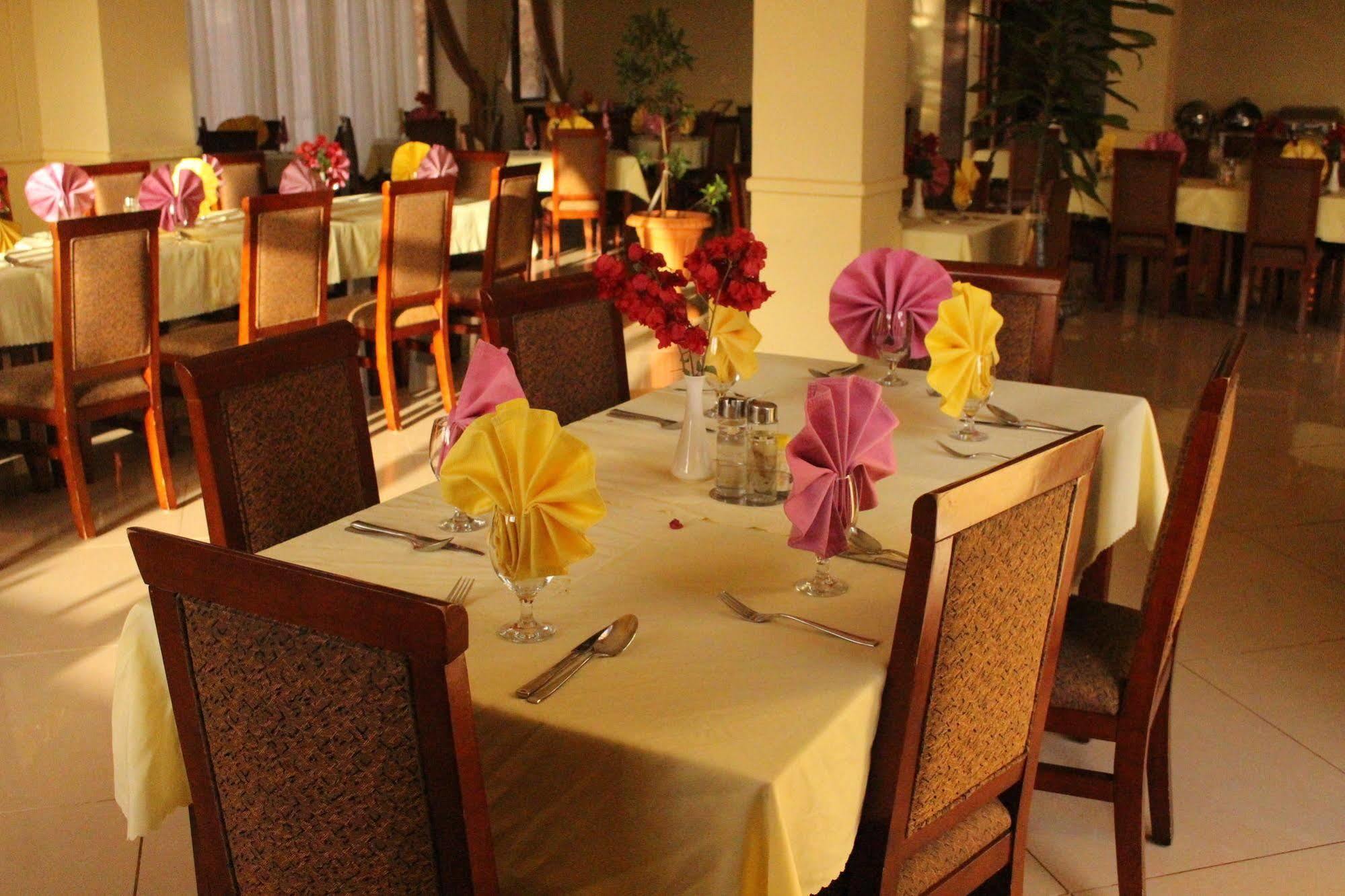 Taye Belay Hotel Gondar Buitenkant foto
