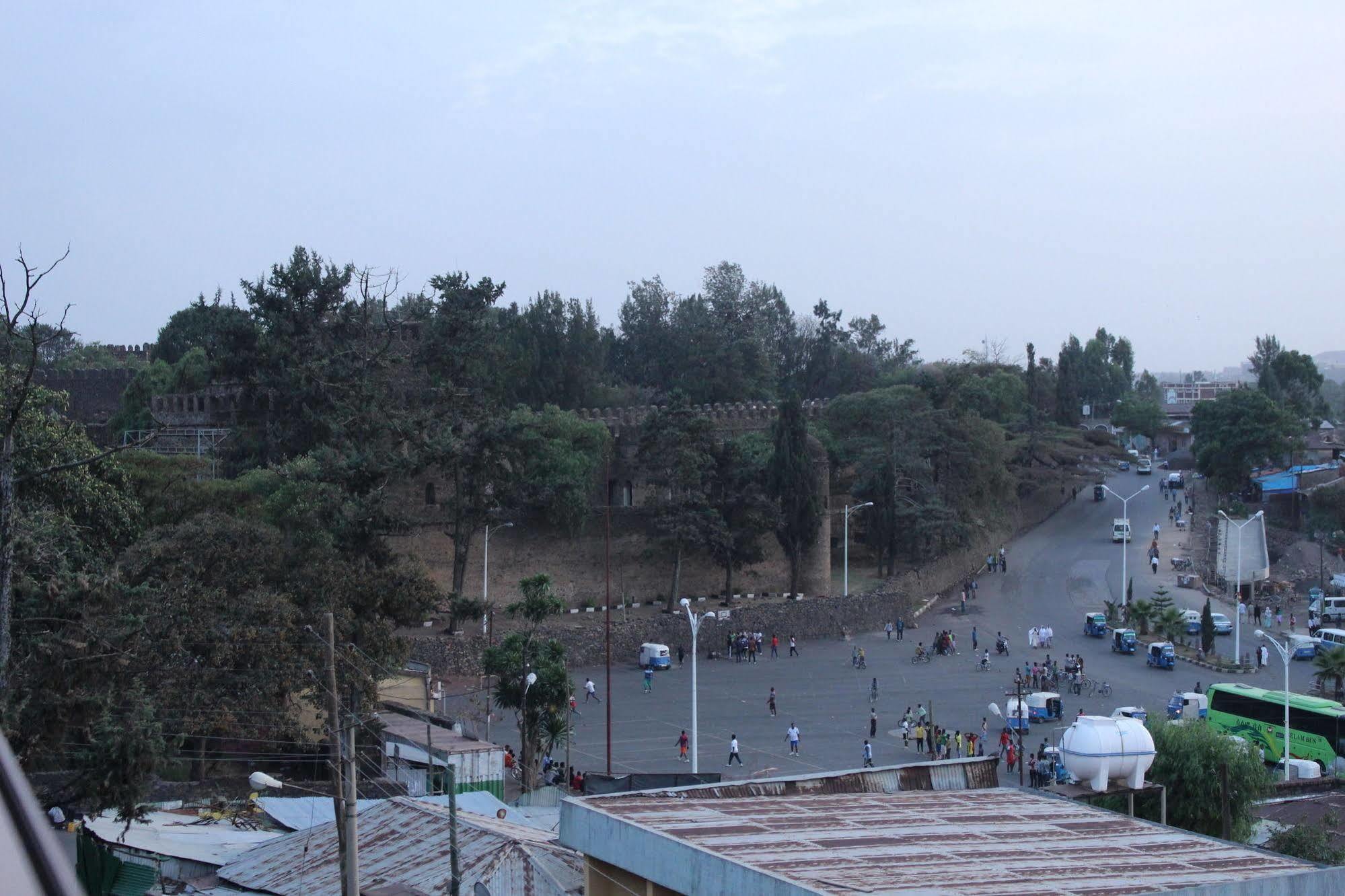 Taye Belay Hotel Gondar Buitenkant foto