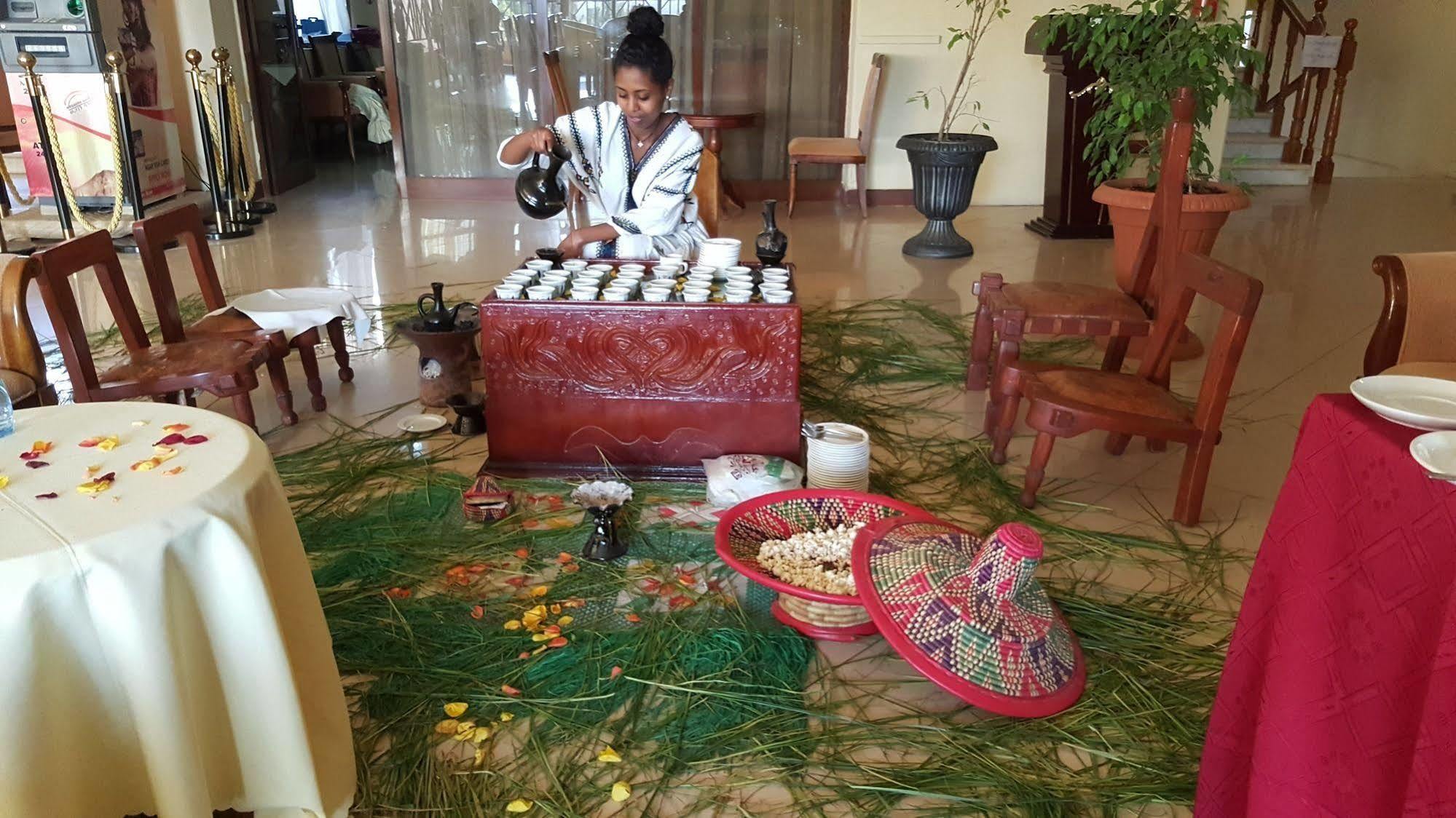 Taye Belay Hotel Gondar Buitenkant foto